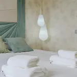 Apartamento Poolside Escape - Airco & Heated Pool