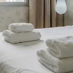 Appartement Poolside Escape - Airco & Heated Pool