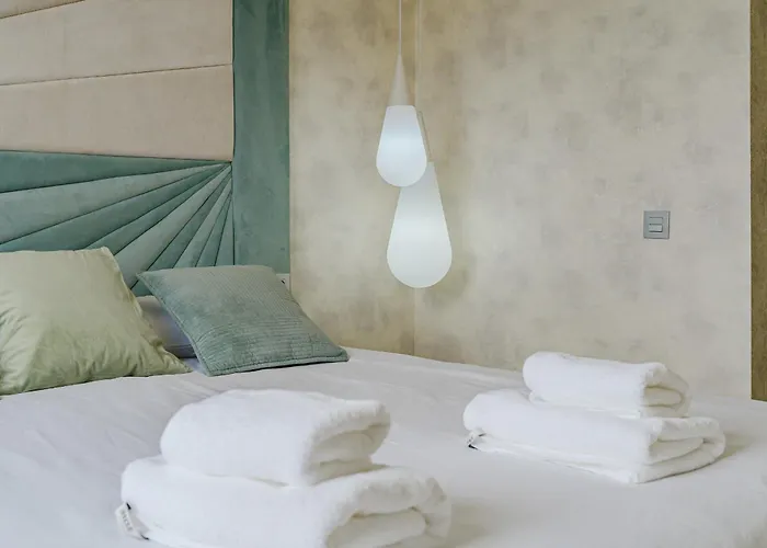 아파트 Poolside Escape - Airco & Heated Pool